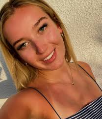 <em>Priya, London, UK</em>